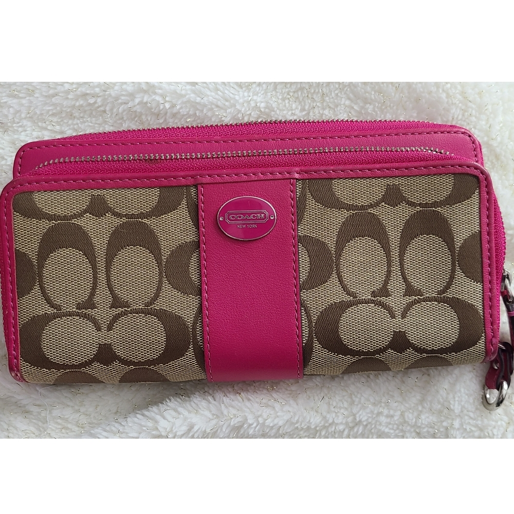 Coach wallet